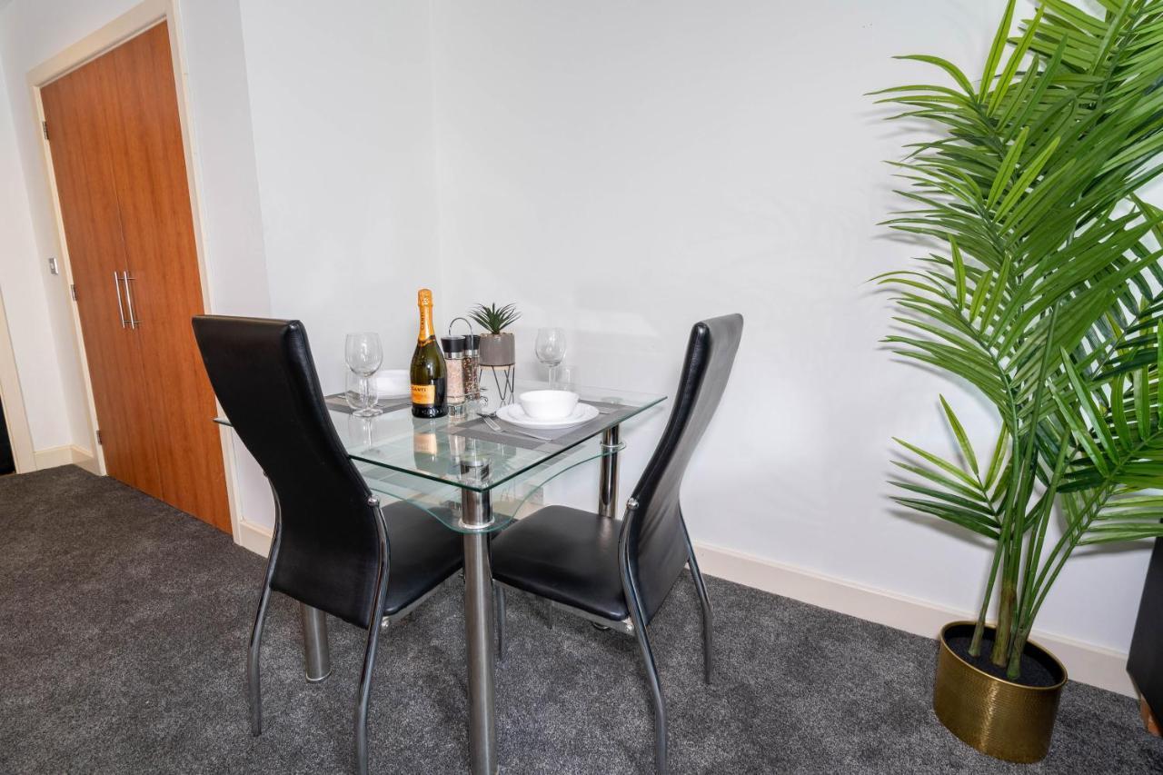 Studio Apartment - City Centre - Broad Street - Brindley Place - Wifi - Netflix - Smart Tv Birmingham Exterior photo